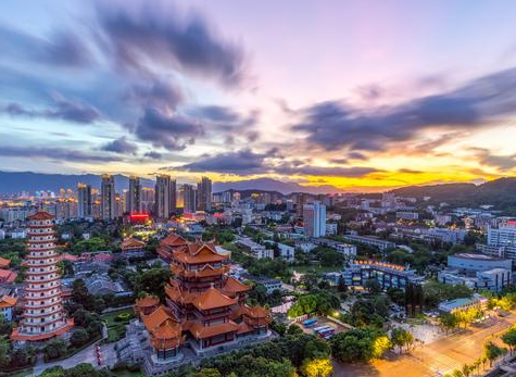 福建，历史与现代交融的东南文化瑰宝