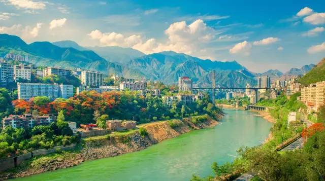 蜀韵新潮，四川——传统与现代的交汇之地